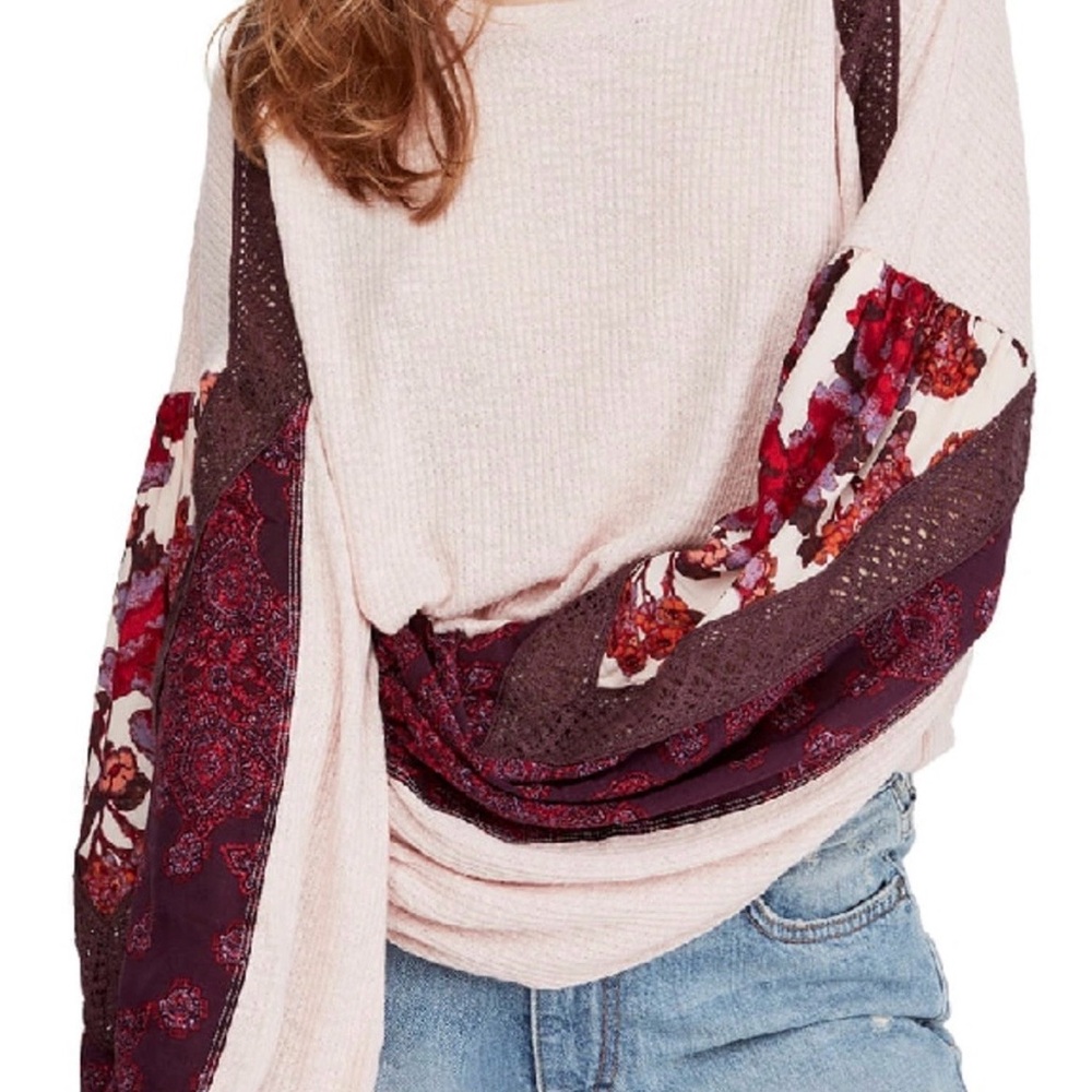 Free People Rose Casual Clash Balloon Sleeve Boho long sleeve. Size medium. 🤩